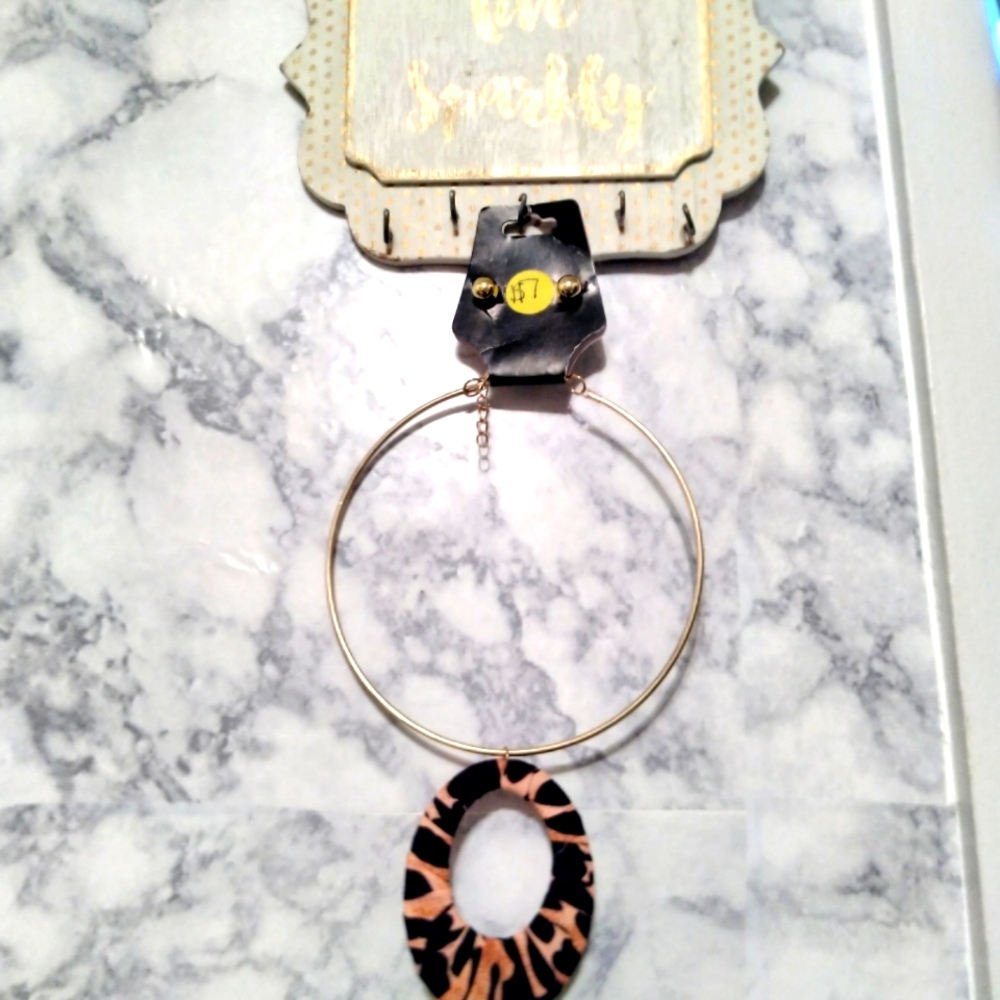 Choker Necklace with earrings